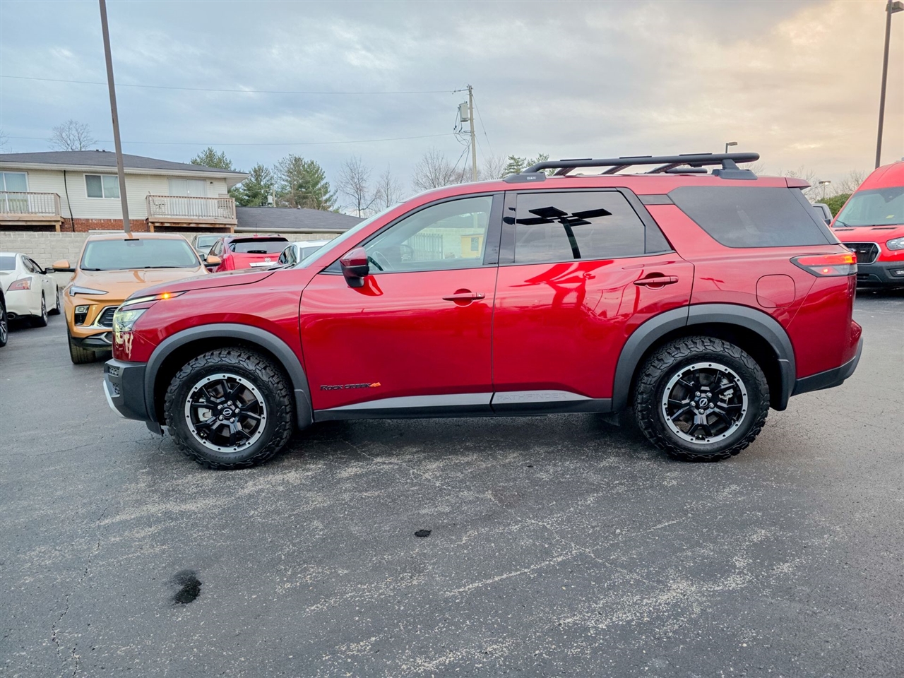 Nissan Pathfinder  2023