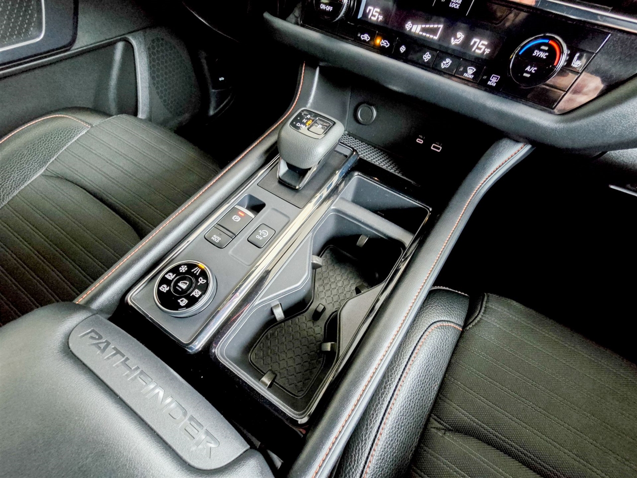 Nissan Pathfinder  2023