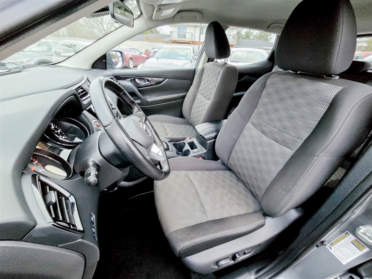 Nissan Rogue Sport  2022