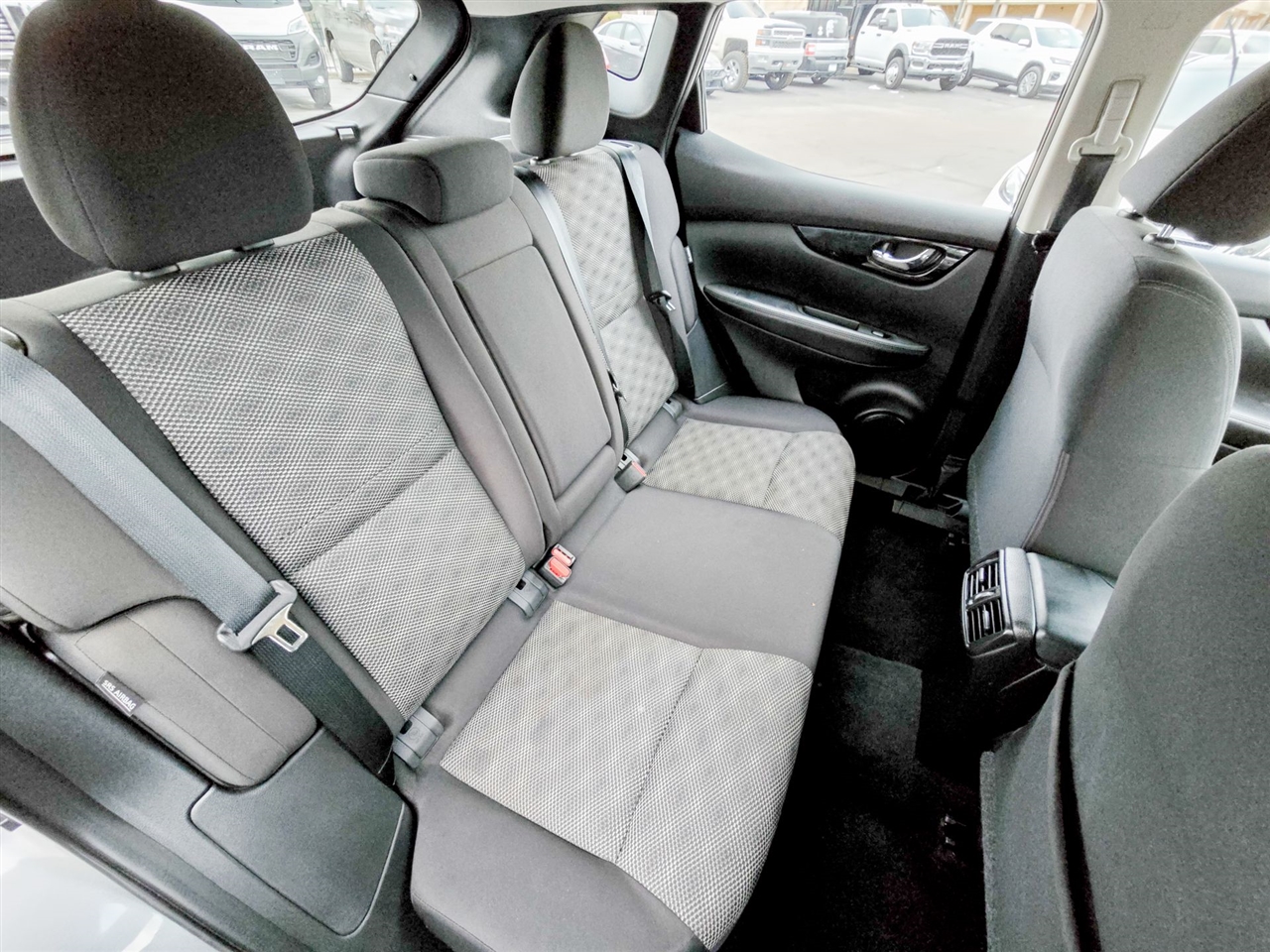 Nissan Rogue Sport  2022