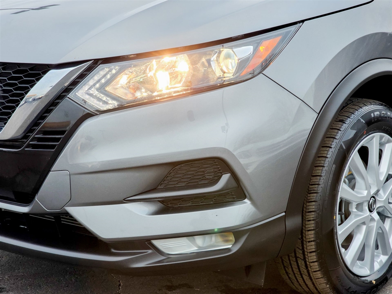 Nissan Rogue Sport  2022