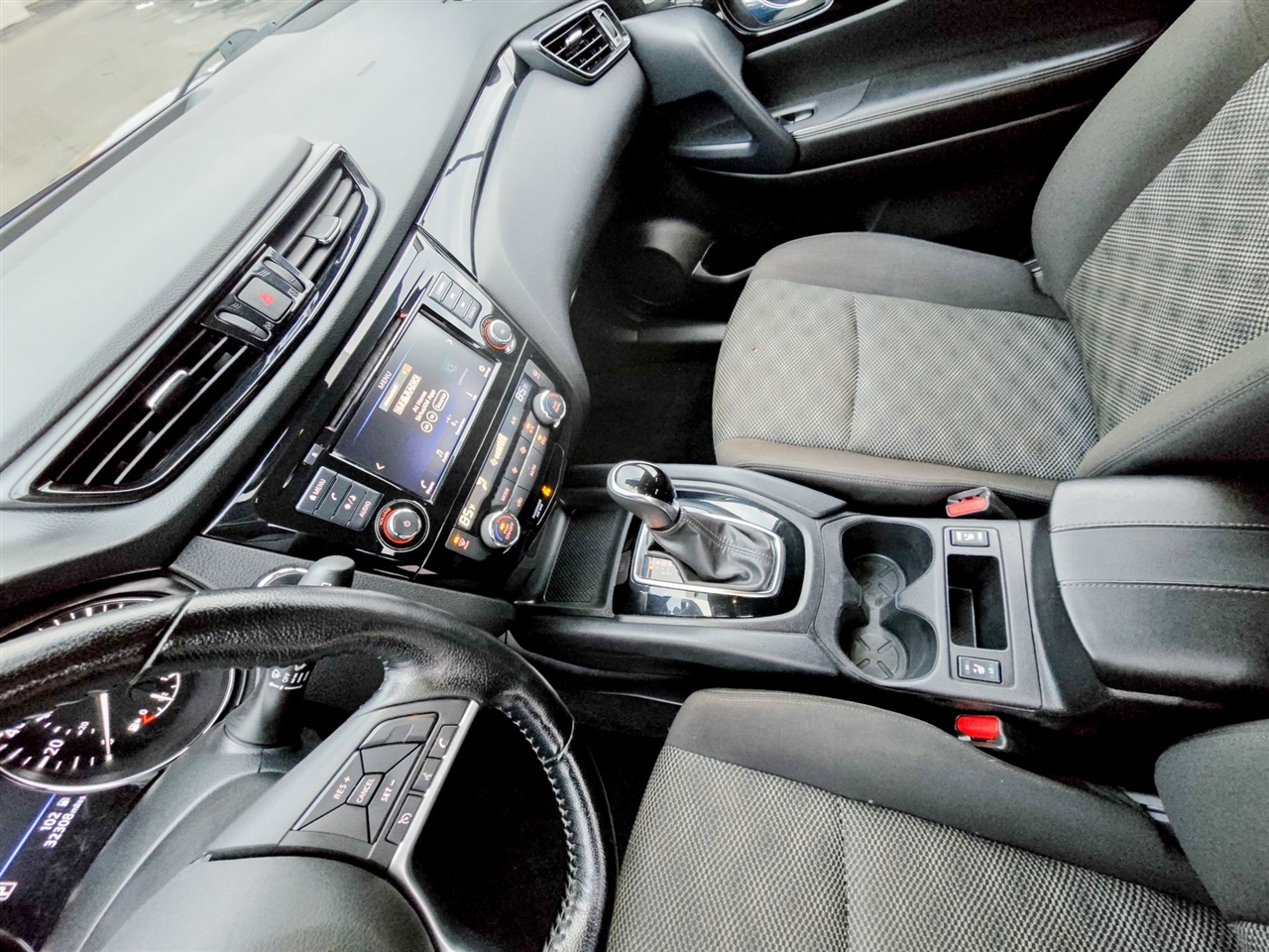 Nissan Rogue Sport  2022