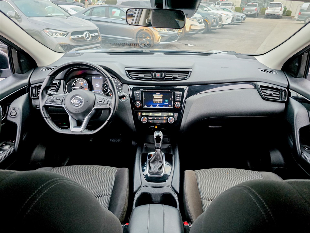 Nissan Rogue Sport  2022