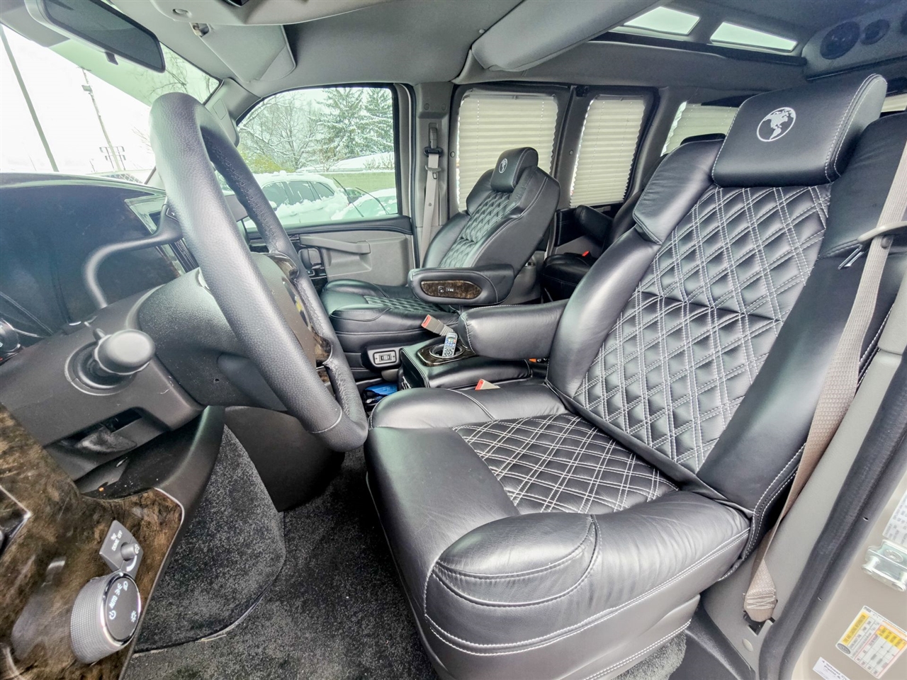 Chevrolet Express Cargo Van  2025