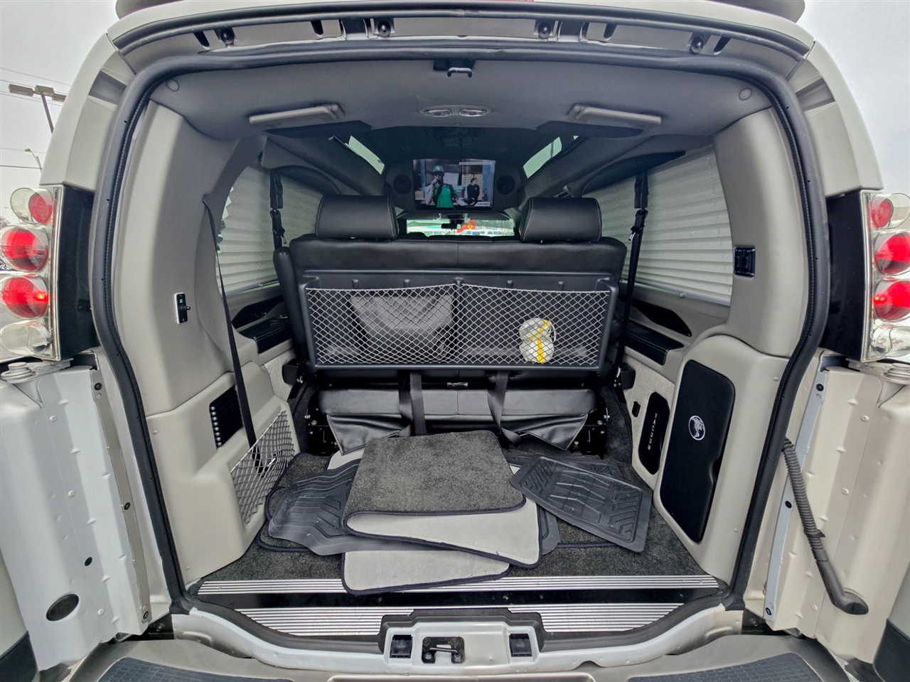 Chevrolet Express Cargo Van  2025