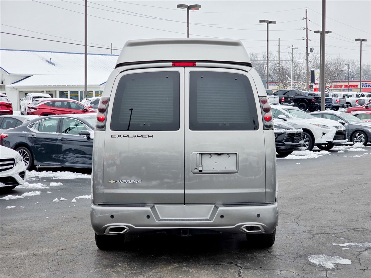 Chevrolet Express Cargo Van  2025