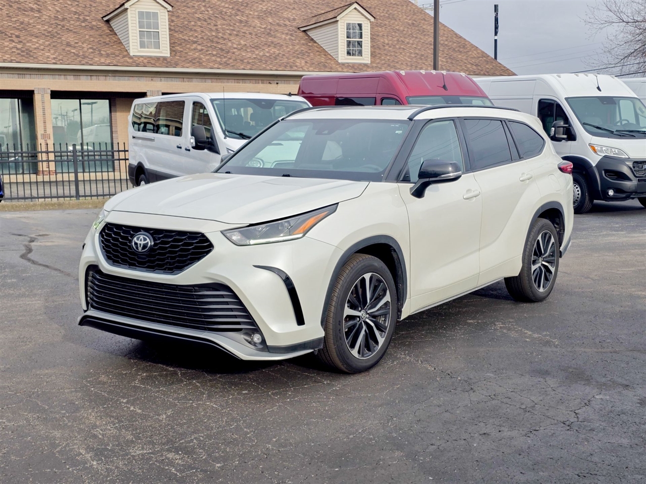 Toyota Highlander  2021
