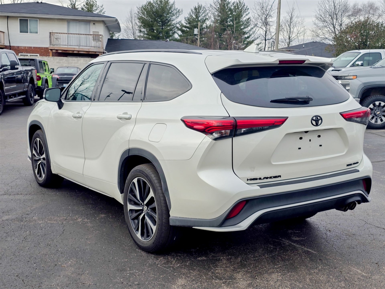 Toyota Highlander  2021