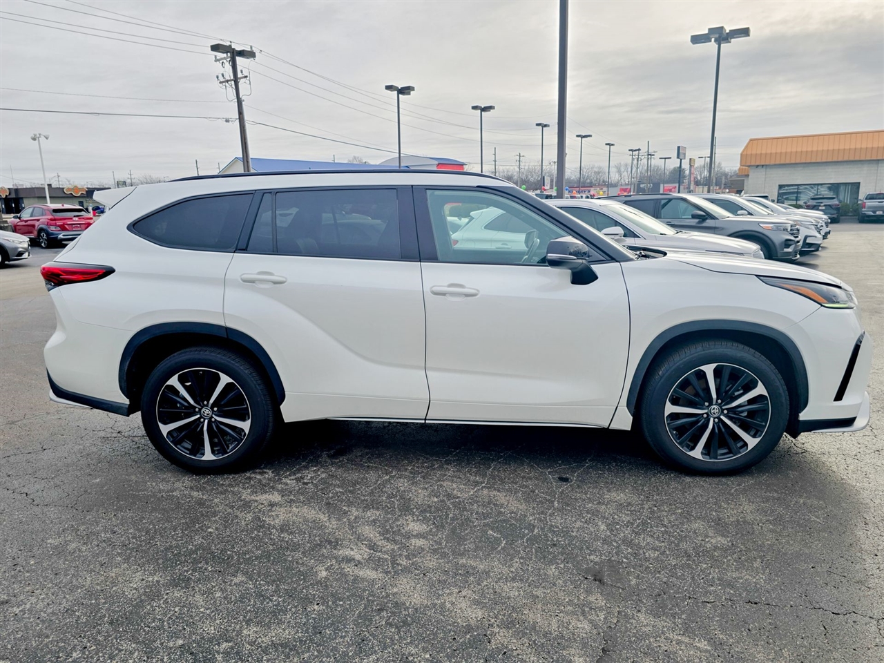 Toyota Highlander  2021