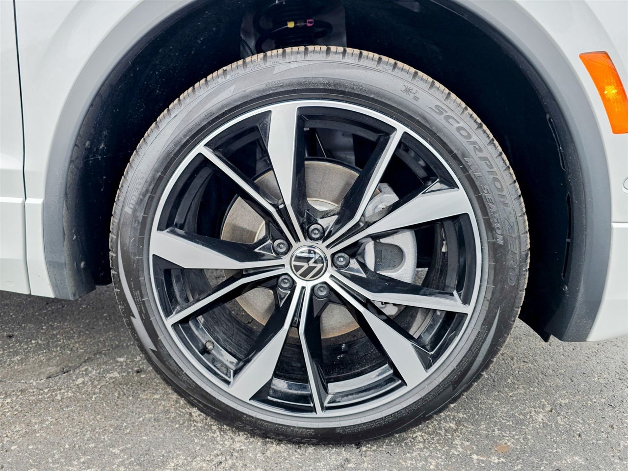 Volkswagen Tiguan  2024