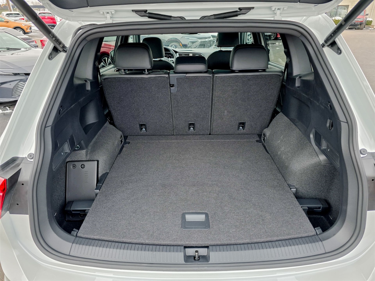 Volkswagen Tiguan  2024