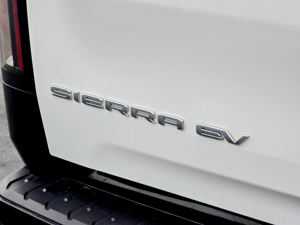 GMC Sierra EV  2025