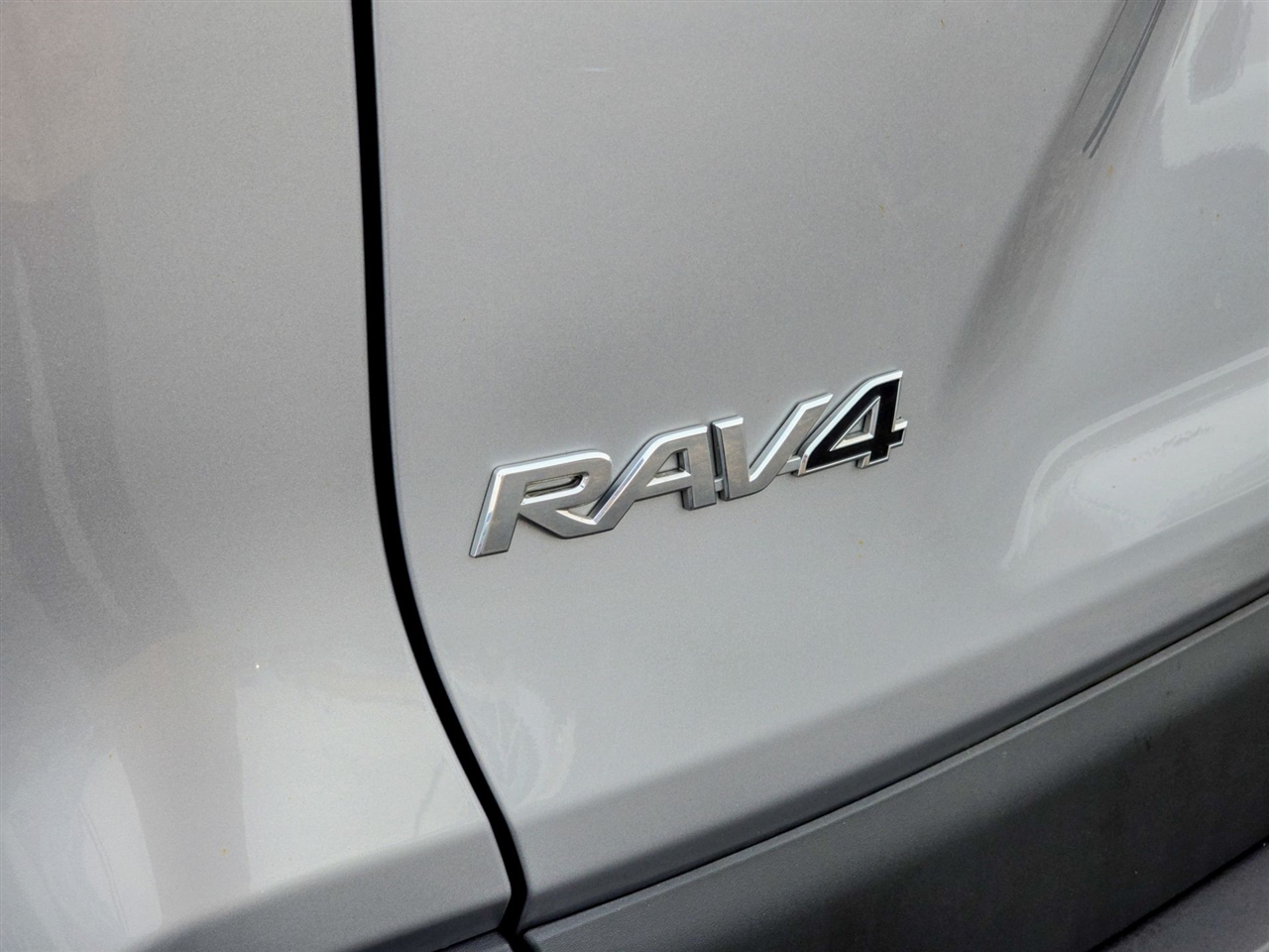 Toyota RAV4  2021
