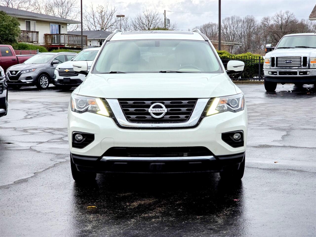 Nissan Pathfinder  2018