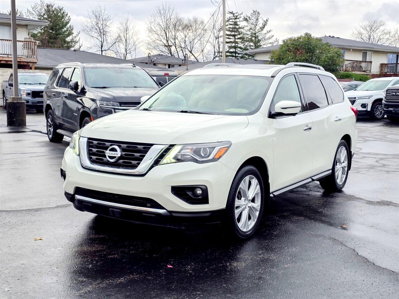 Nissan Pathfinder  2018