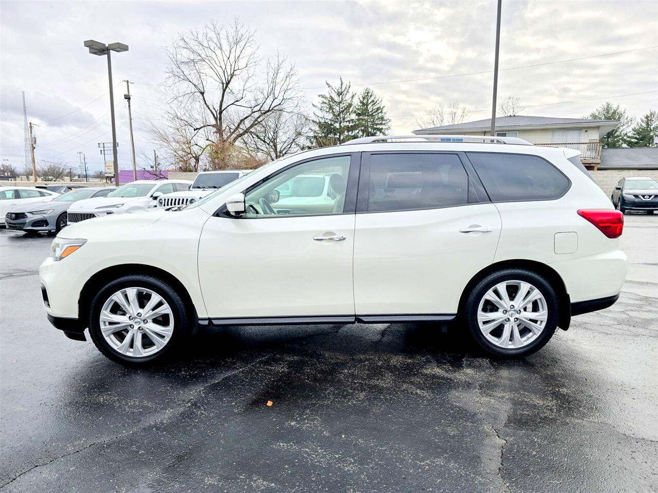 Nissan Pathfinder  2018