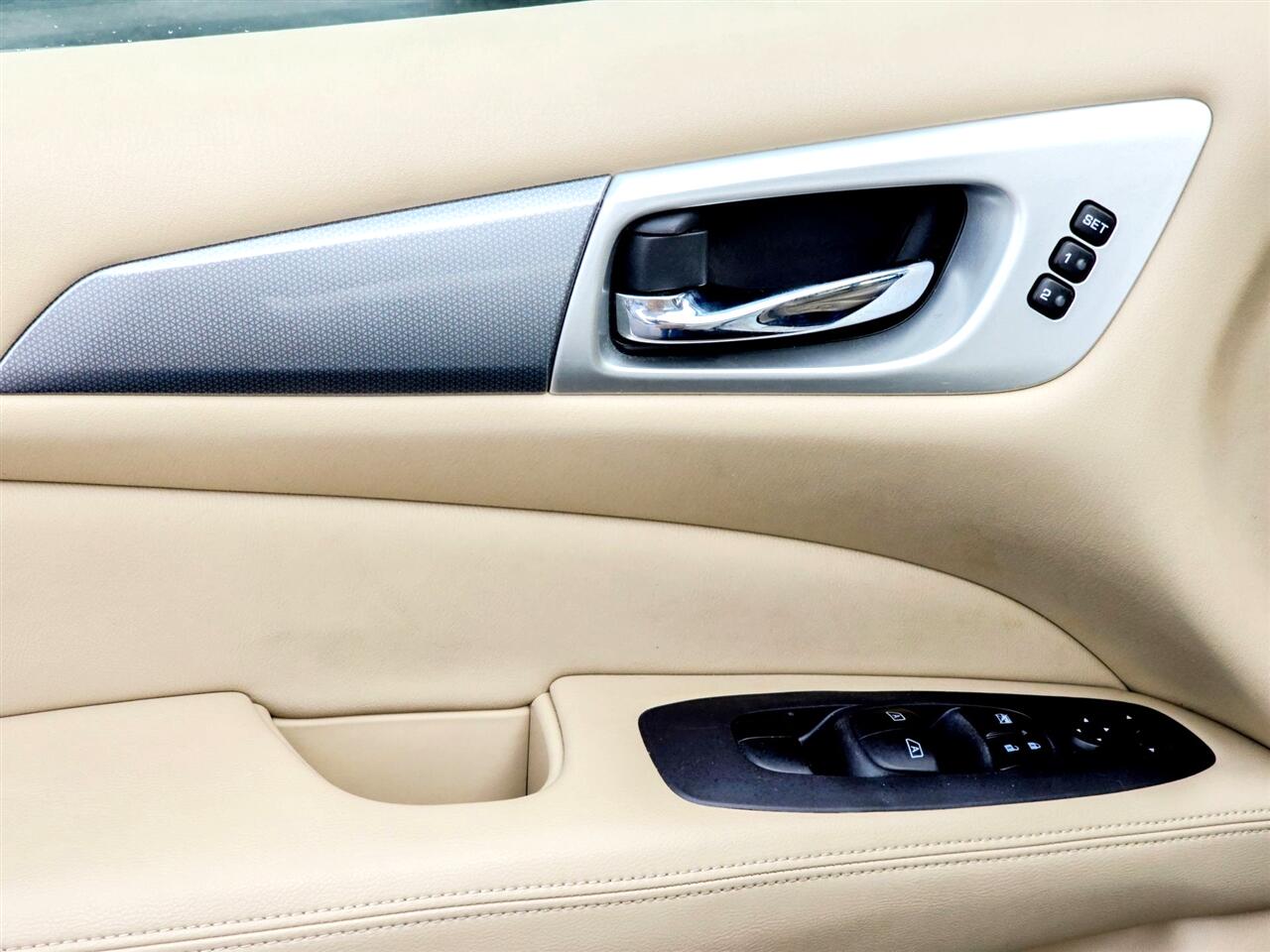 Nissan Pathfinder  2018