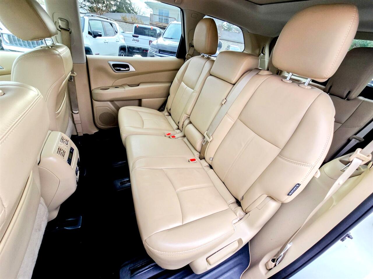 Nissan Pathfinder  2018