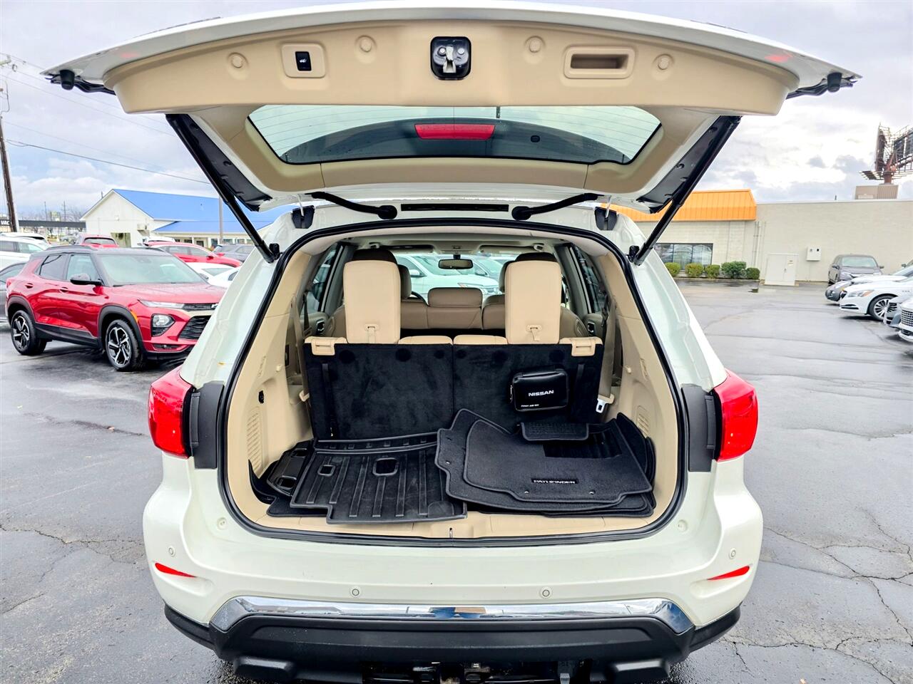 Nissan Pathfinder  2018