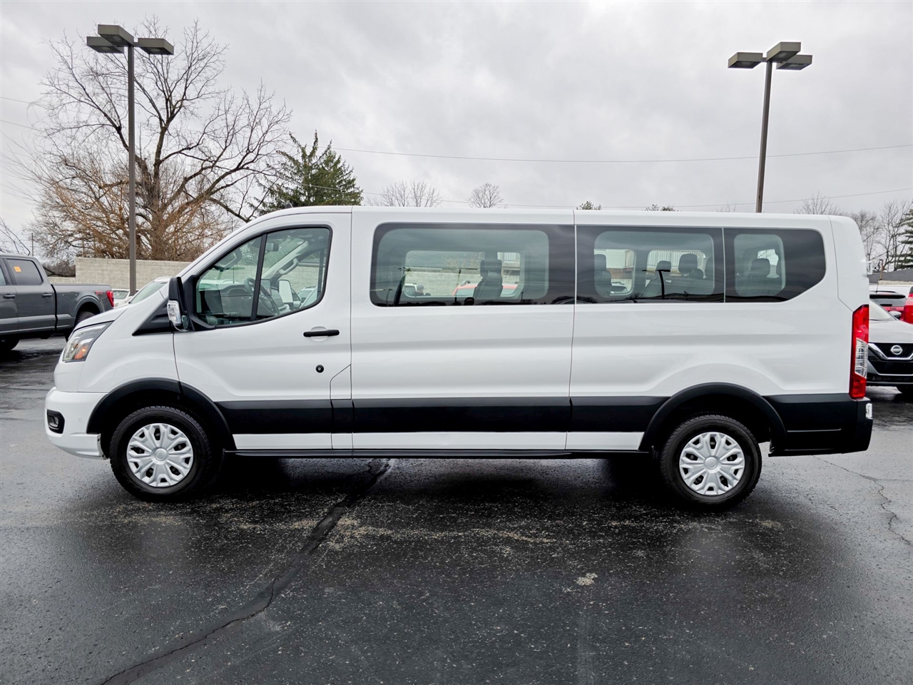 Ford Transit Passenger Wagon  2023