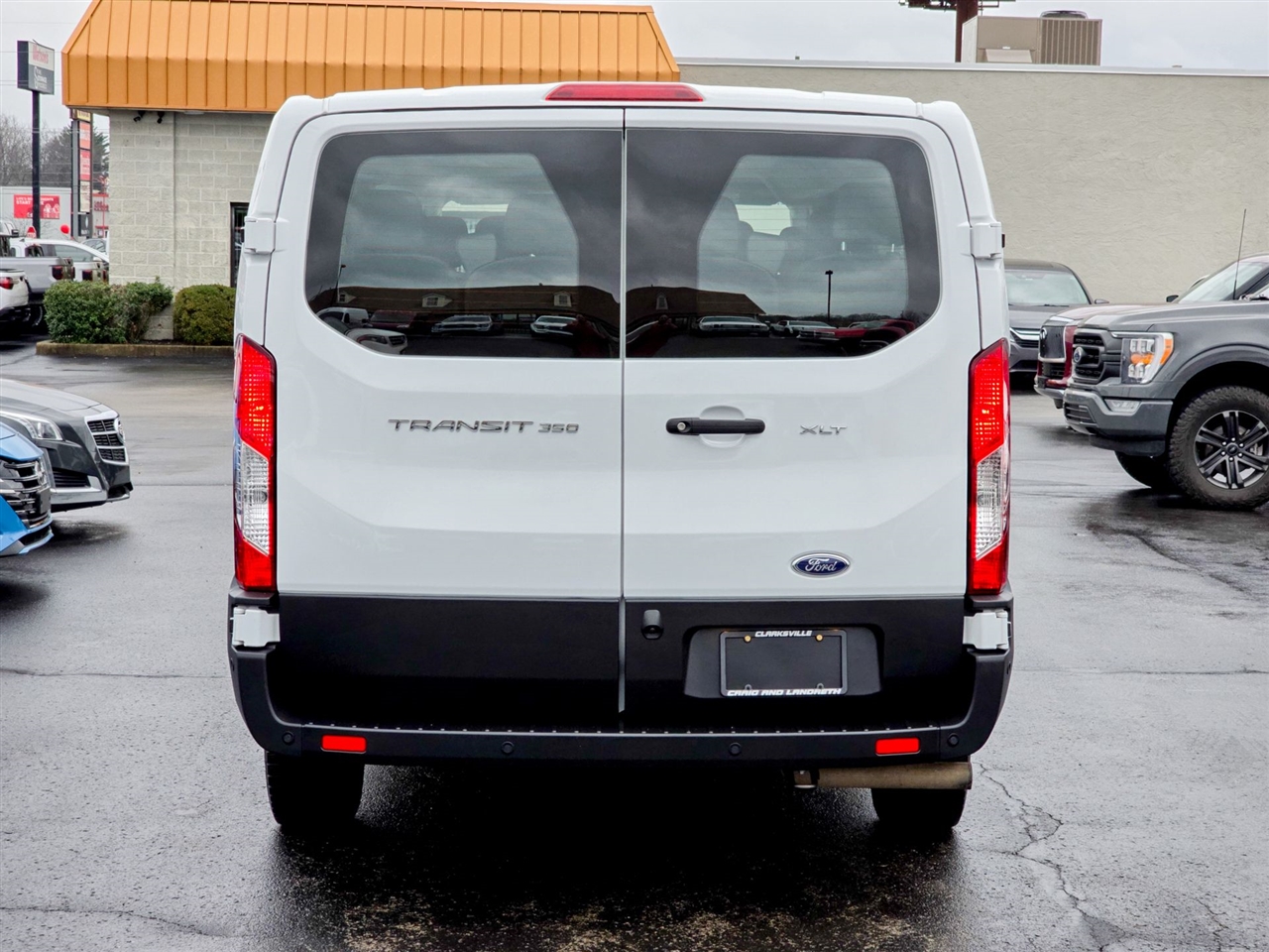 Ford Transit Passenger Wagon  2023