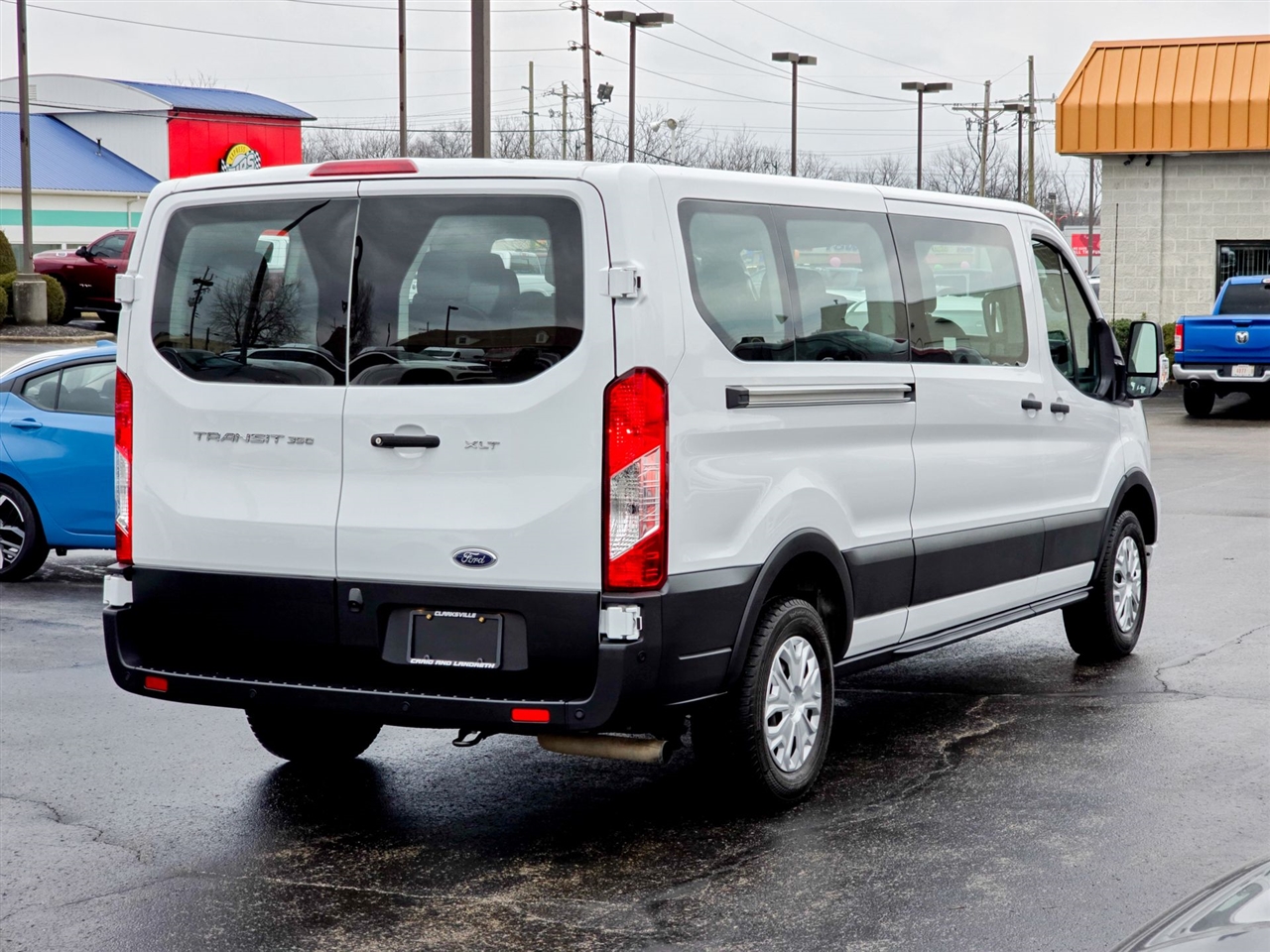 Ford Transit Passenger Wagon  2023