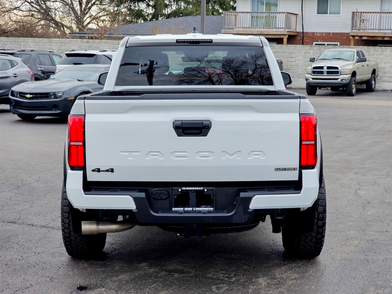 Toyota Tacoma 4WD  2024