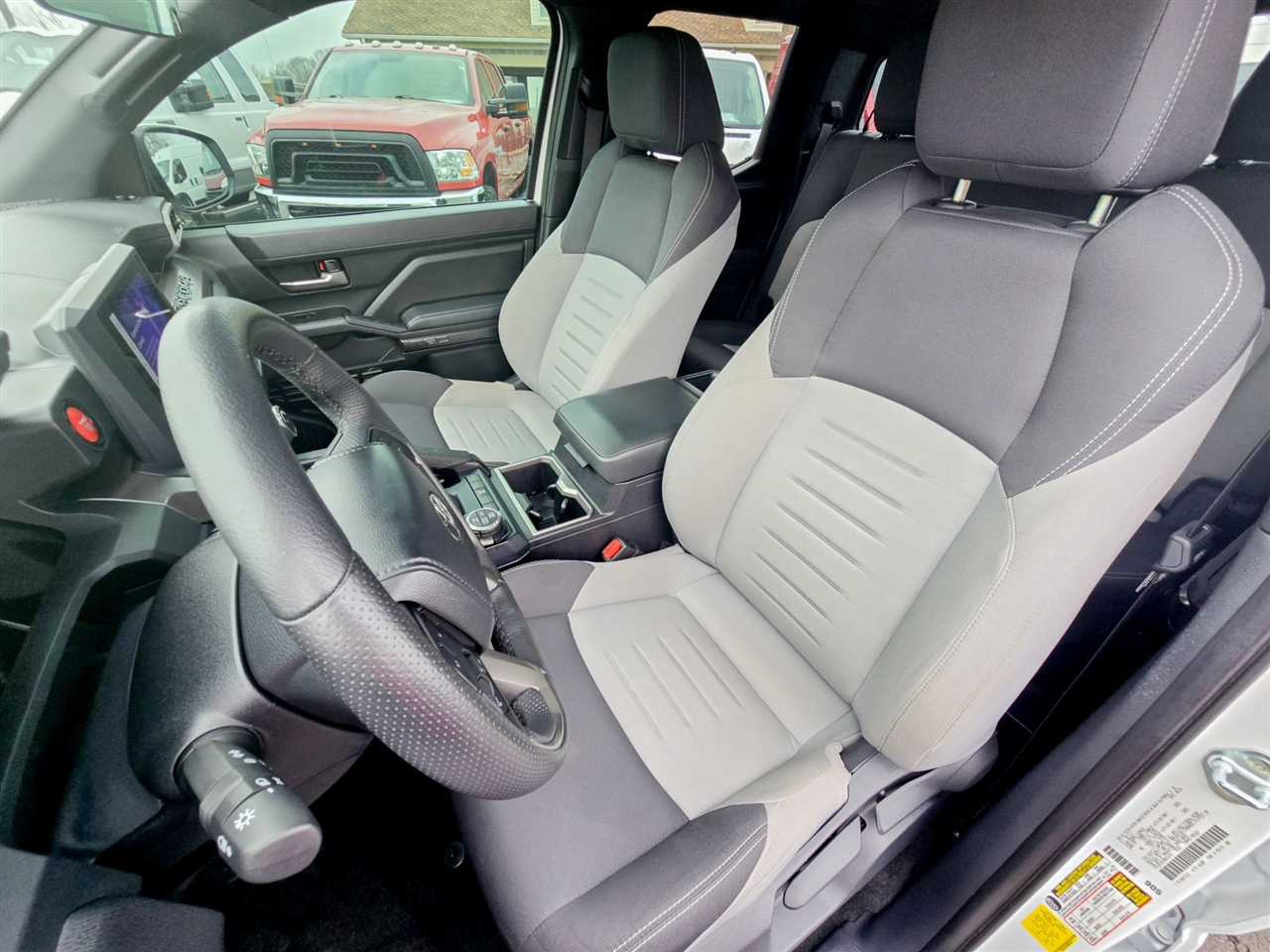 Toyota Tacoma 4WD  2024