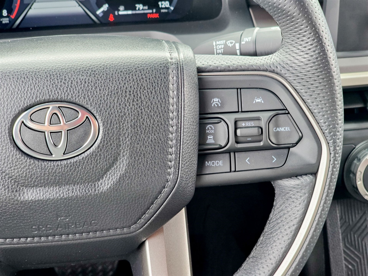 Toyota Tacoma 4WD  2024