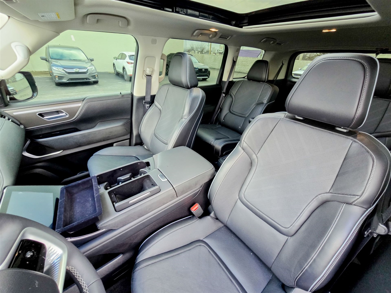 Infiniti QX80  2025