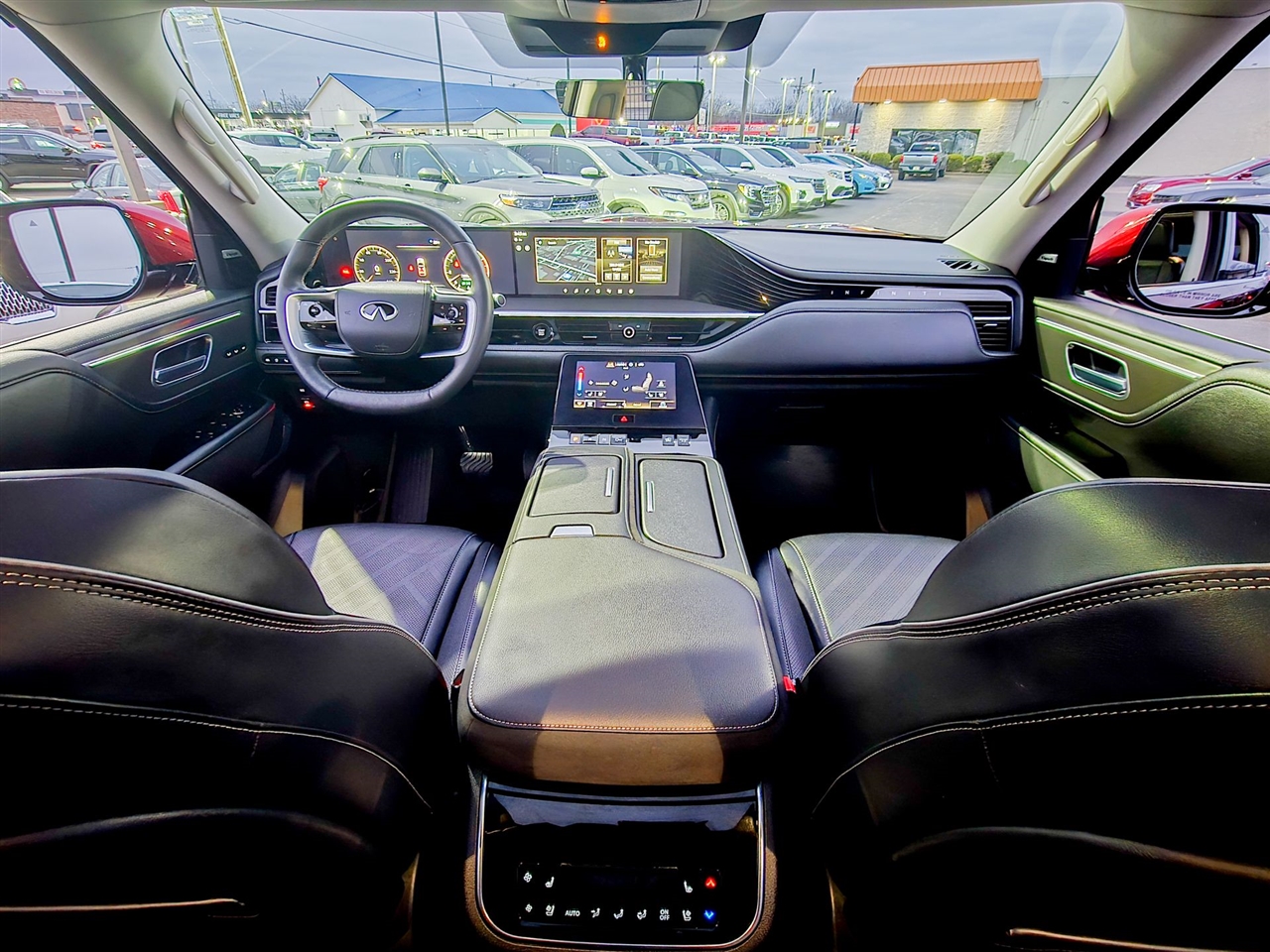 Infiniti QX80  2025
