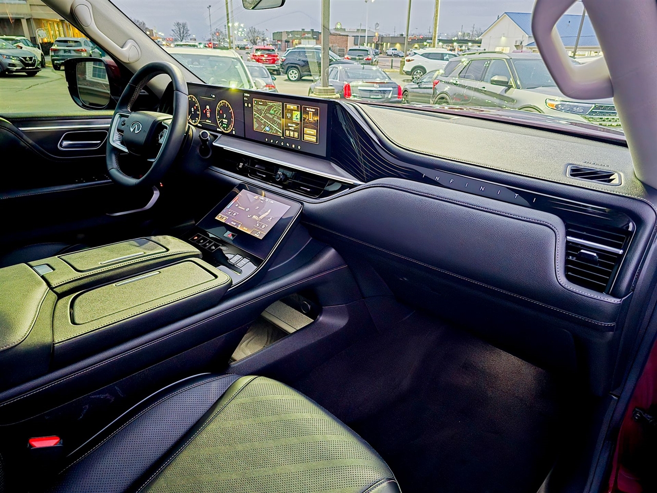 Infiniti QX80  2025