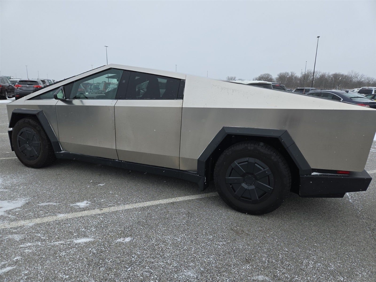 Tesla Cybertruck  2025