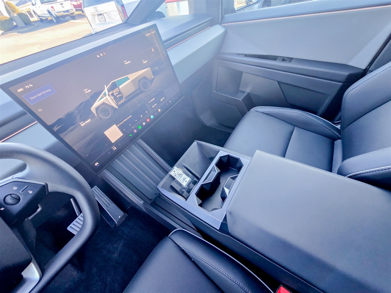 Tesla Cybertruck  2025