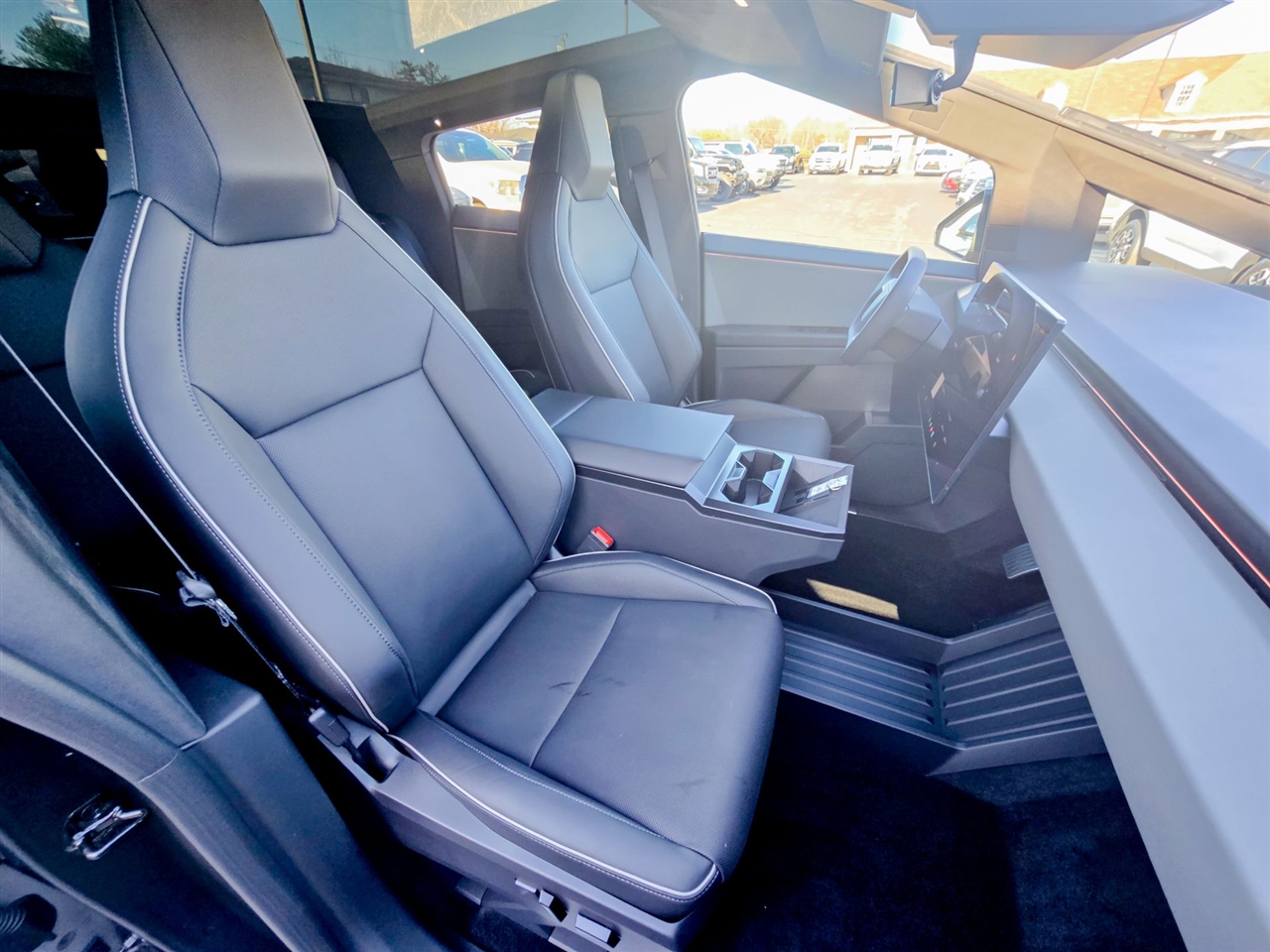 Tesla Cybertruck  2025