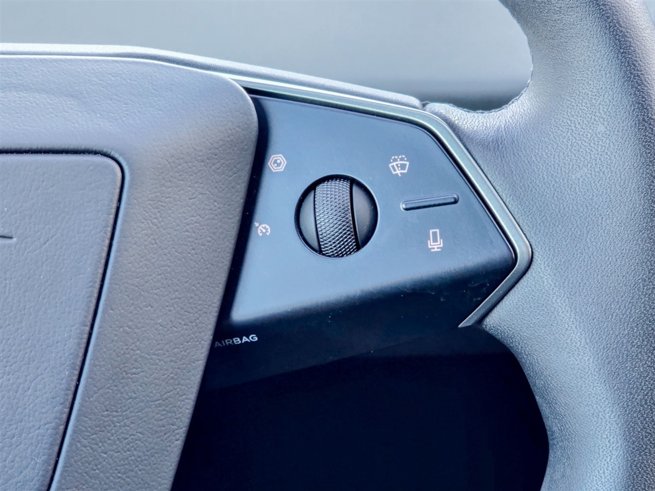 Tesla Cybertruck  2025