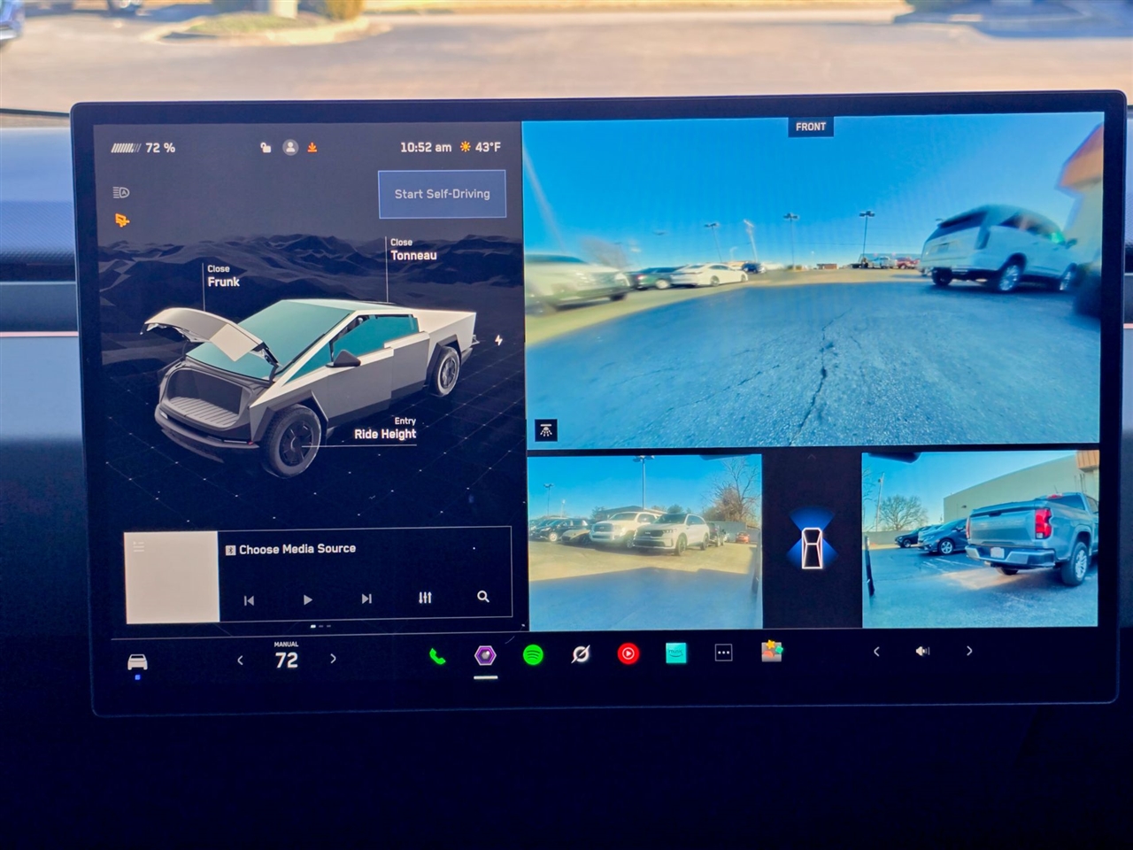 Tesla Cybertruck  2025