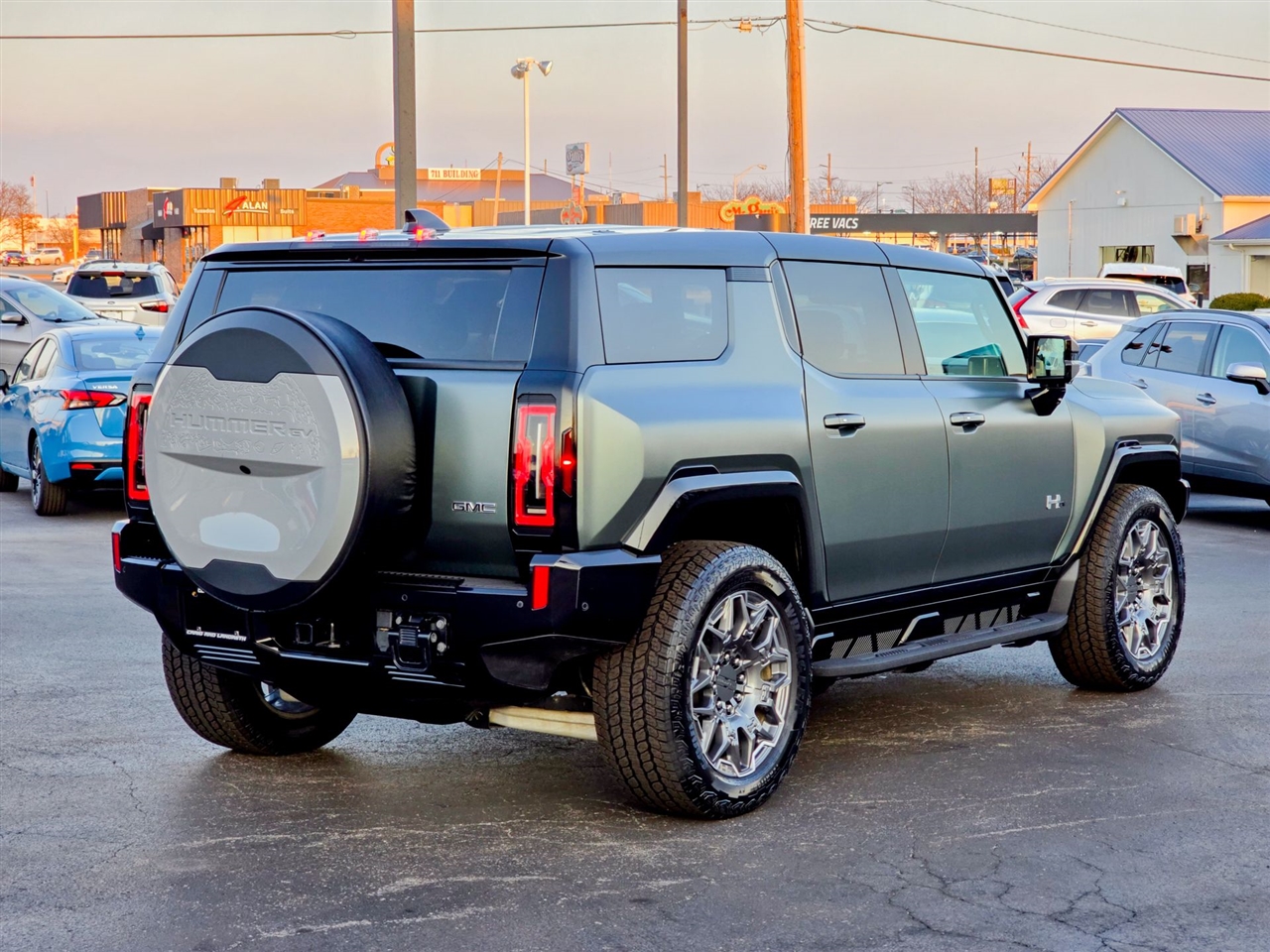GMC HUMMER EV SUV  2024