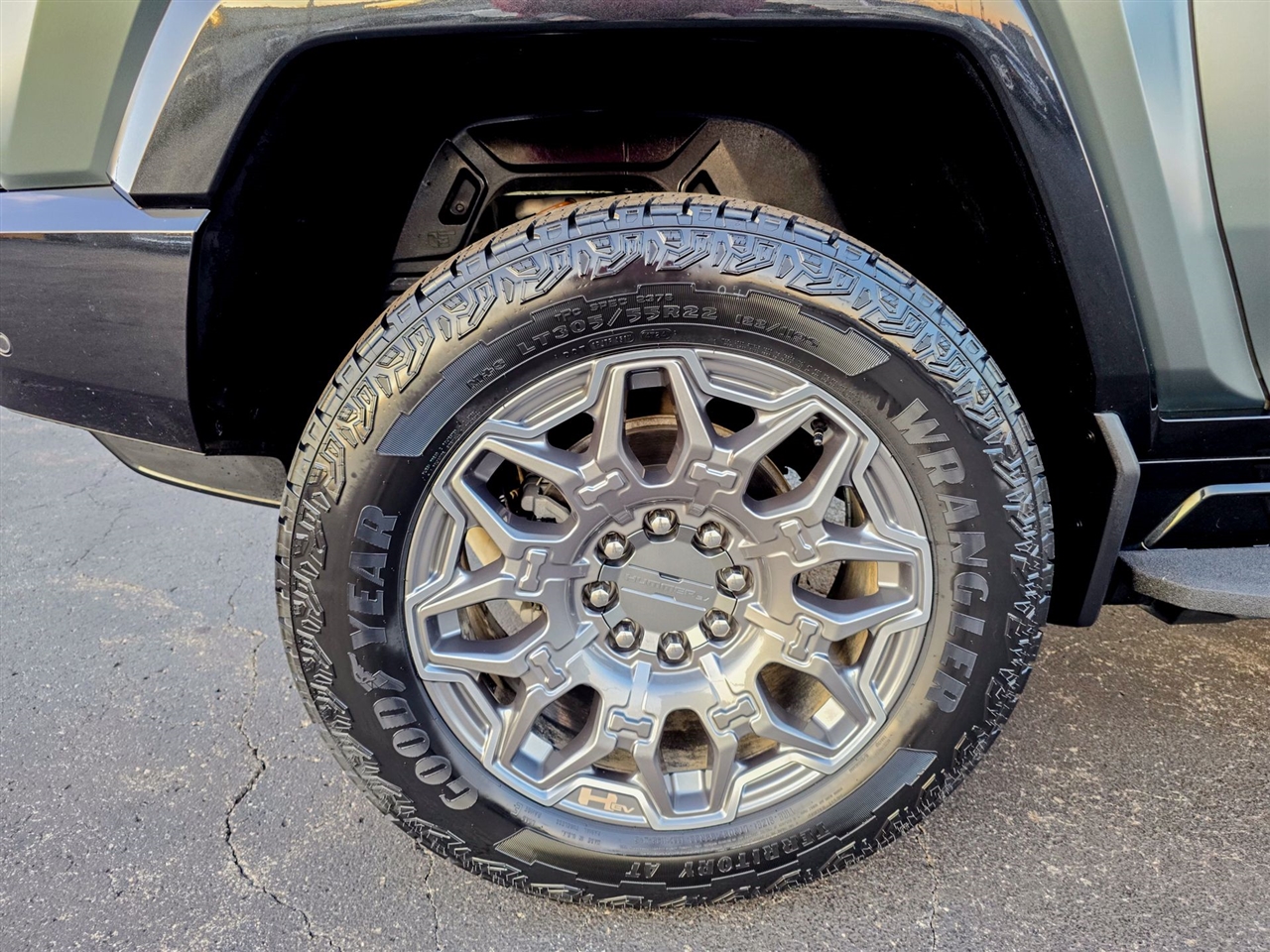 GMC HUMMER EV SUV  2024