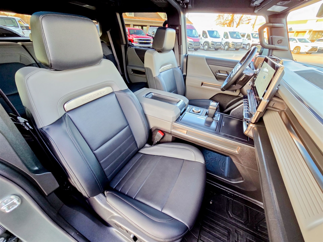 GMC HUMMER EV SUV  2024