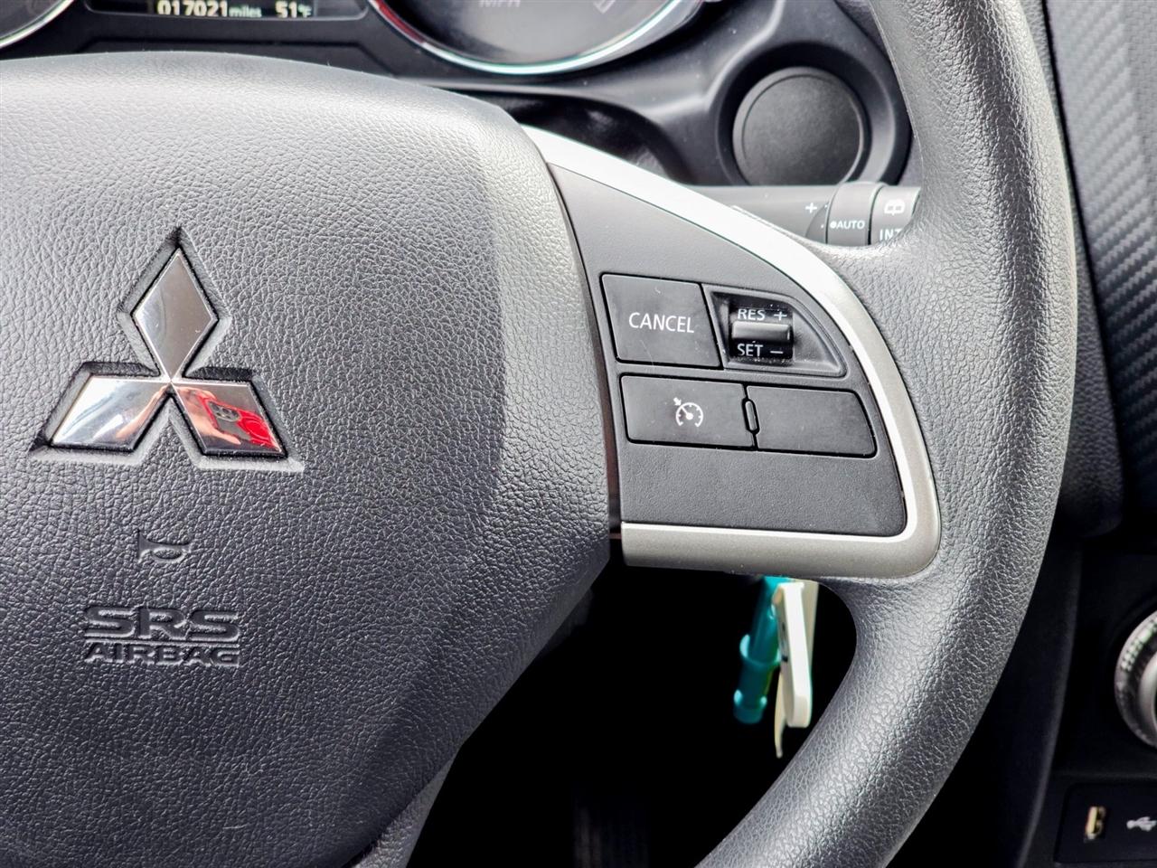 Mitsubishi Outlander Sport  2024