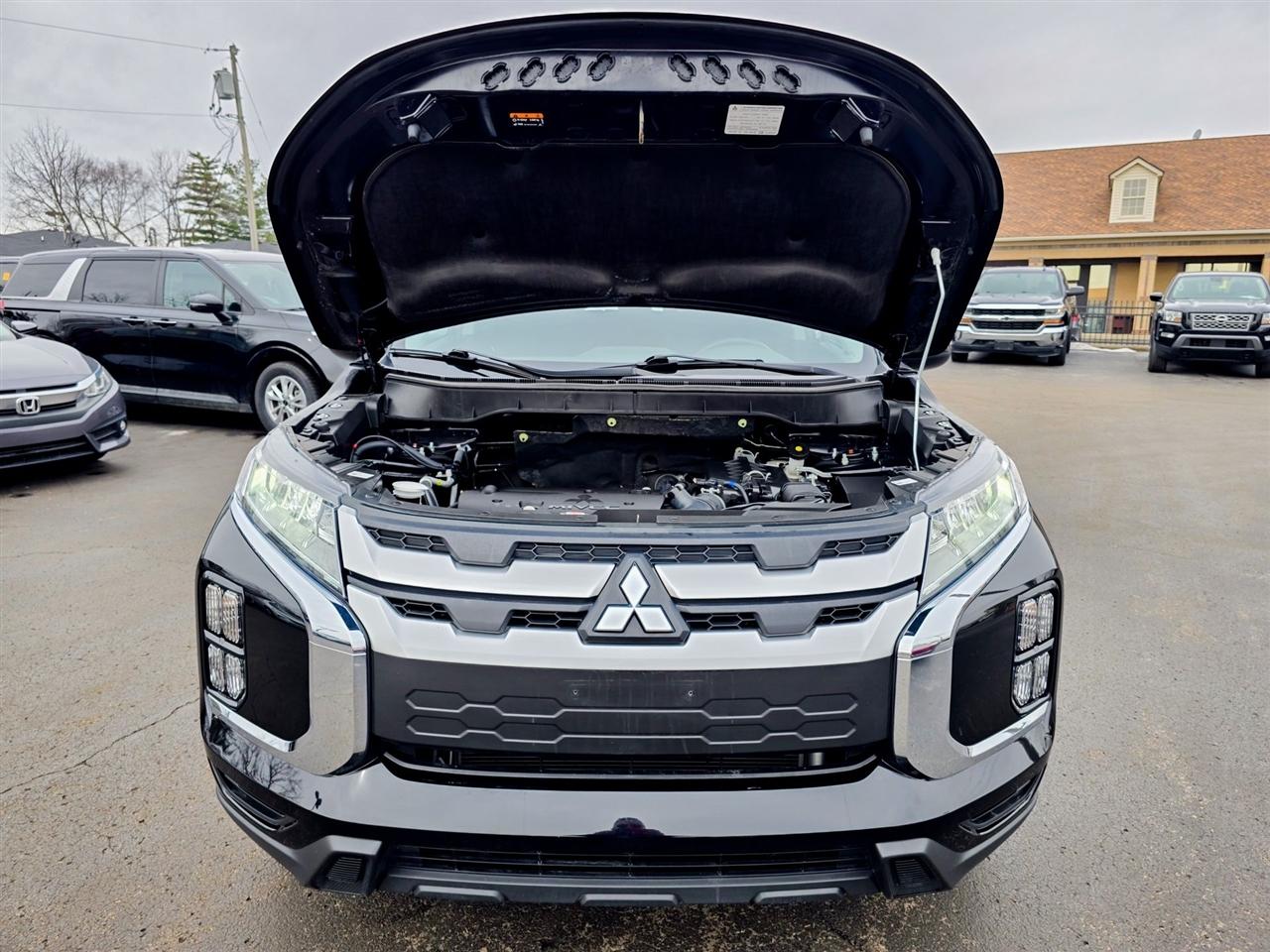 Mitsubishi Outlander Sport  2024