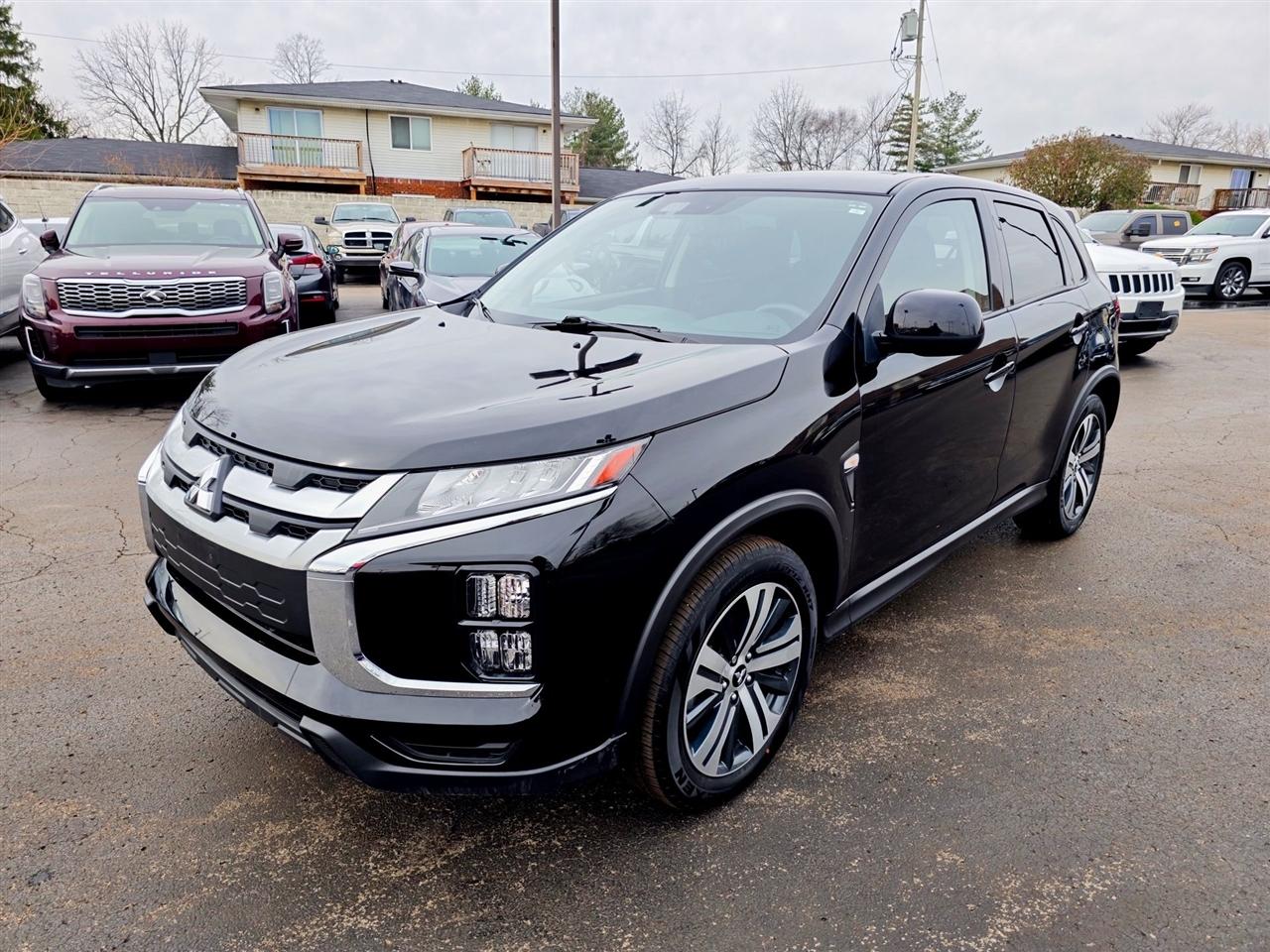 Mitsubishi Outlander Sport  2024