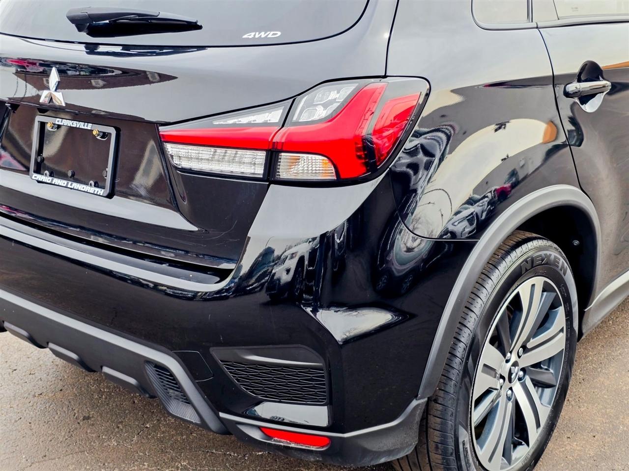 Mitsubishi Outlander Sport  2024