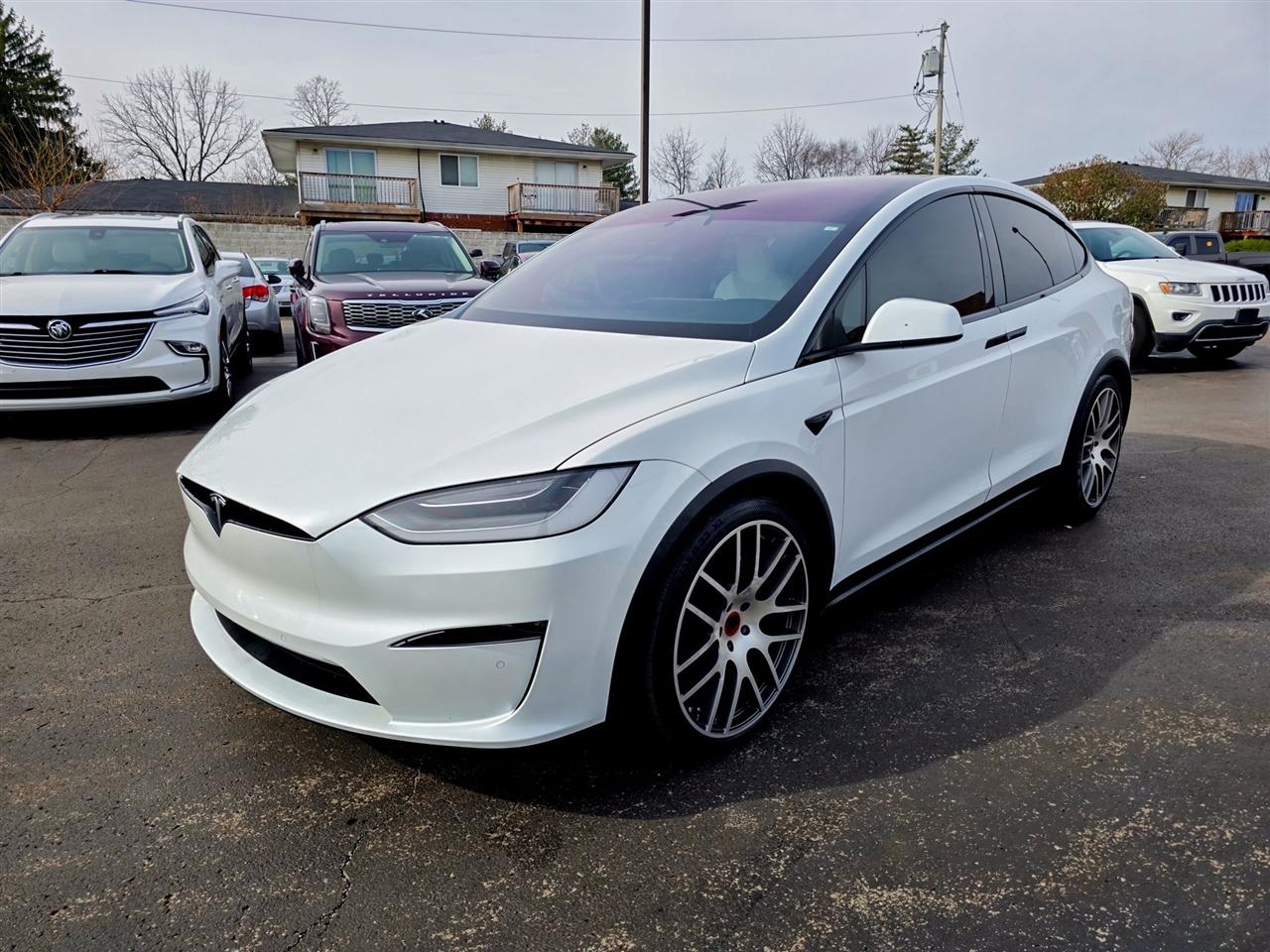 Tesla Model X  2022