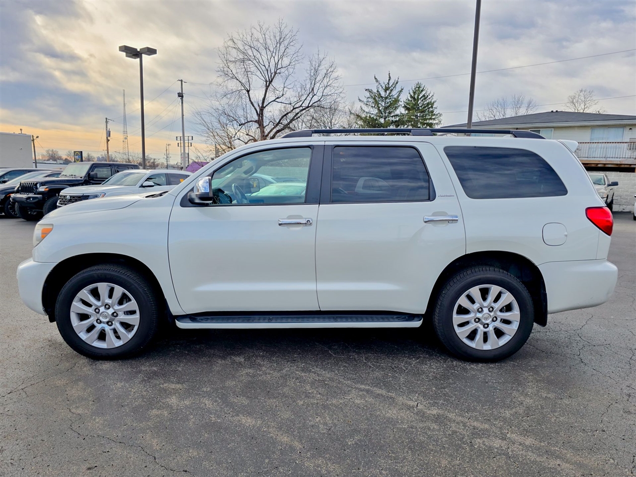 Toyota Sequoia  2010