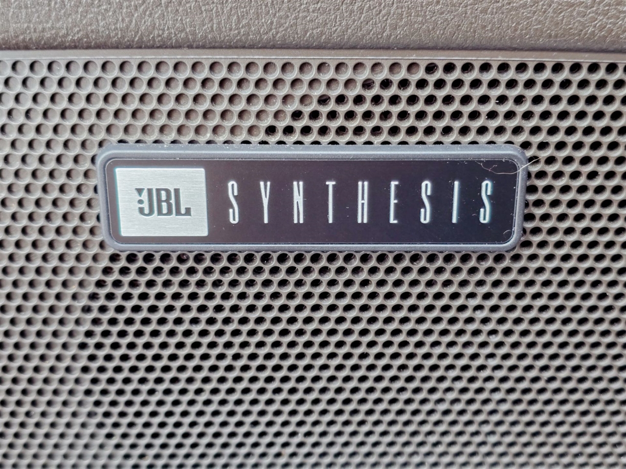 Toyota Sequoia  2010