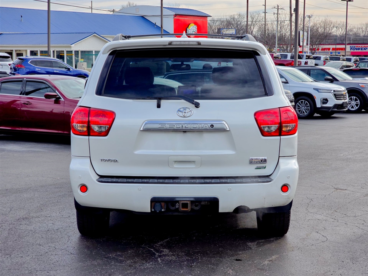 Toyota Sequoia  2010