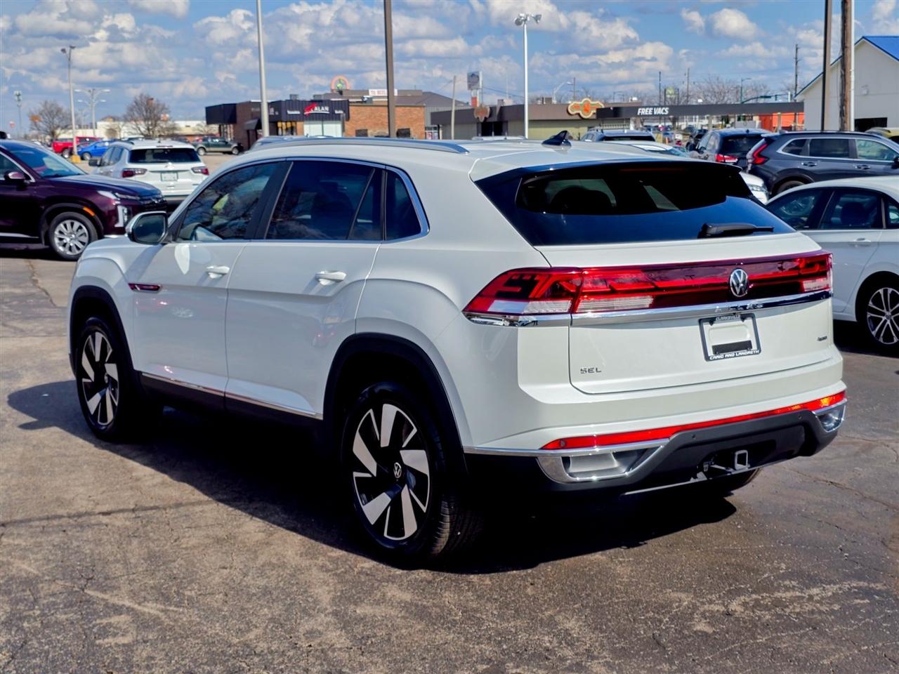 Volkswagen Atlas Cross Sport  2024