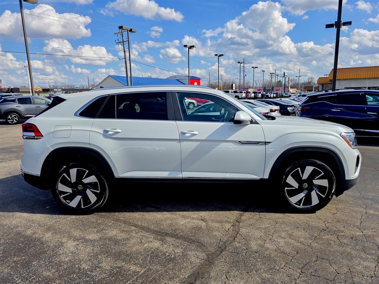 Volkswagen Atlas Cross Sport  2024